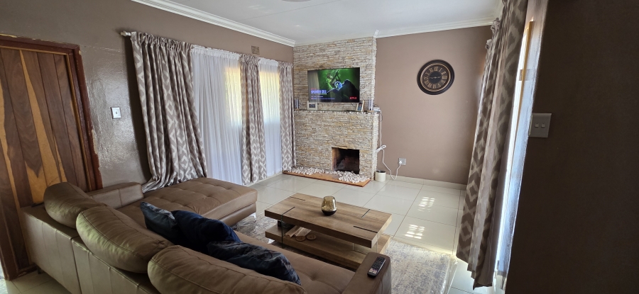 3 Bedroom Property for Sale in Beaconsfield Northern Cape